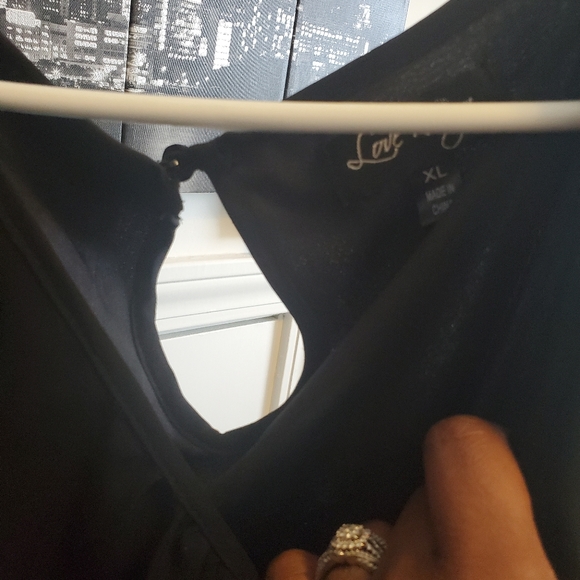 Cute dress with sequin contrasting bottom - Picture 4 of 4